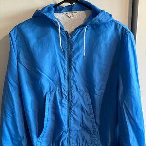 LIGHTWEIGHT WIND BREAKER